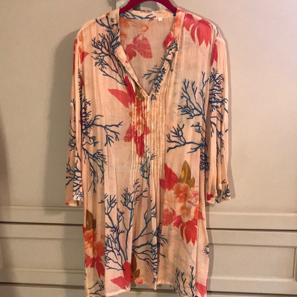 Summer!!! Ultra lightweight tunic/beach coverup.